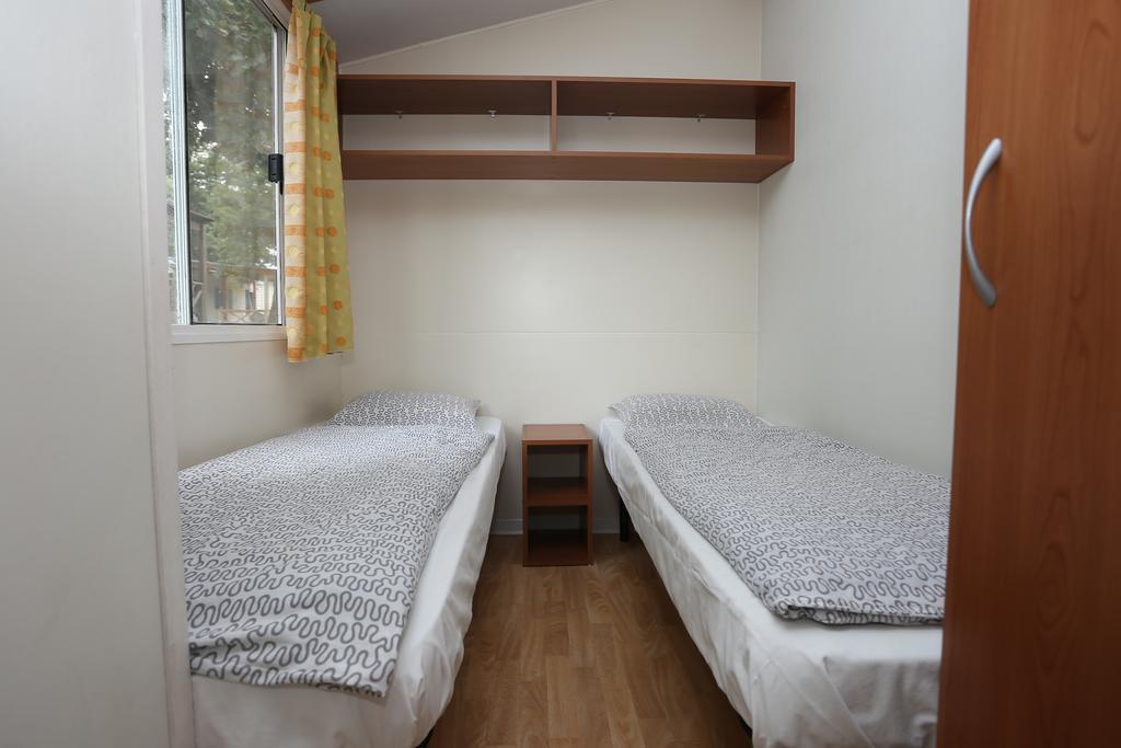 Mobile Homes Comfort Capri Bijela Uvala Mugeba Kültér fotó